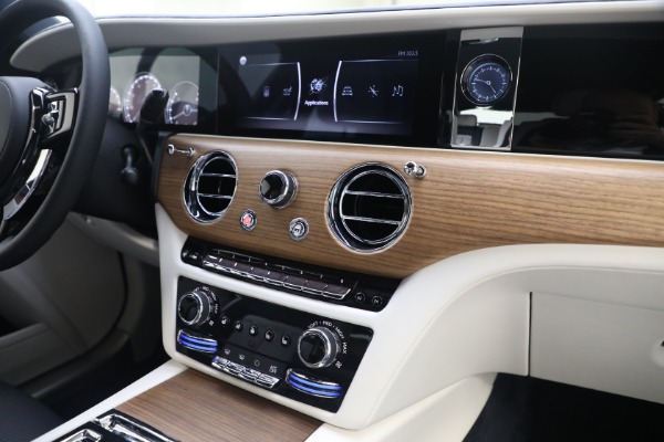 Used 2021 Rolls-Royce Ghost for sale $299,900 at Bentley Greenwich in Greenwich CT 06830 28