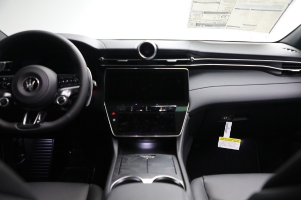 New 2023 Maserati Grecale Modena for sale Sold at Bentley Greenwich in Greenwich CT 06830 25