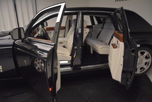 Used 2011 Rolls-Royce Phantom for sale Sold at Bentley Greenwich in Greenwich CT 06830 5