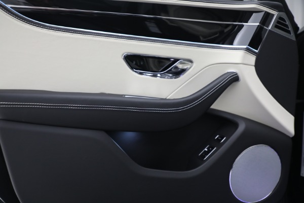 New 2023 Bentley Flying Spur V8 for sale $243,705 at Bentley Greenwich in Greenwich CT 06830 18