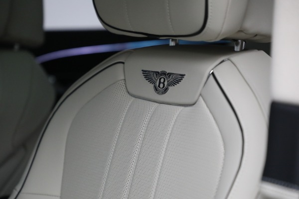 New 2023 Bentley Flying Spur V8 for sale $243,705 at Bentley Greenwich in Greenwich CT 06830 22