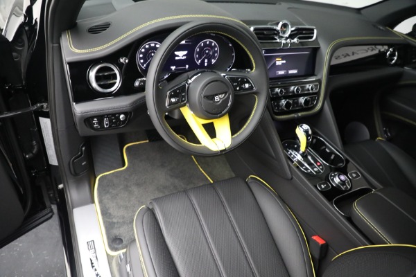 New 2023 Bentley Bentayga EWB V8 for sale $270,600 at Bentley Greenwich in Greenwich CT 06830 15