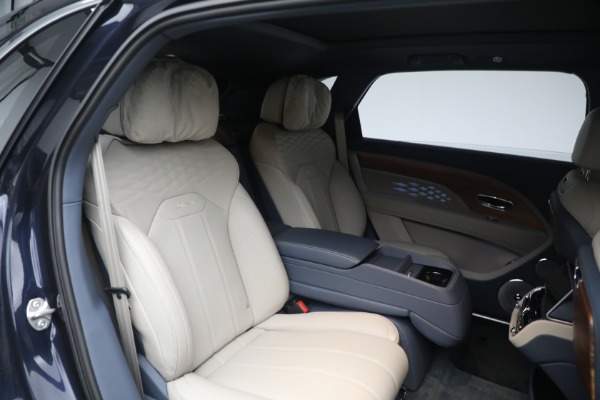 New 2023 Bentley Bentayga EWB Azure V8 for sale $251,900 at Bentley Greenwich in Greenwich CT 06830 24