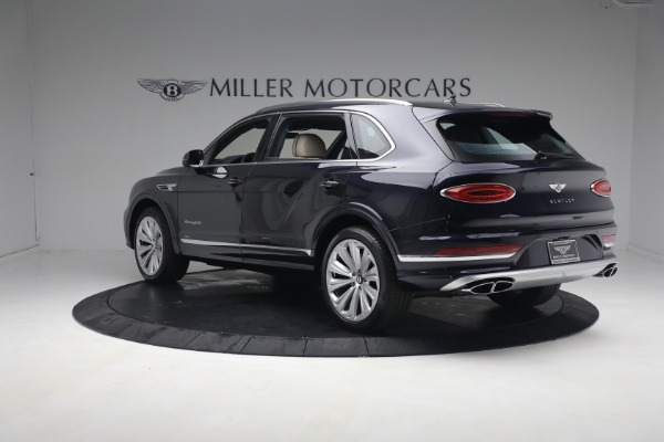 New 2023 Bentley Bentayga EWB Azure V8 for sale $251,900 at Bentley Greenwich in Greenwich CT 06830 5