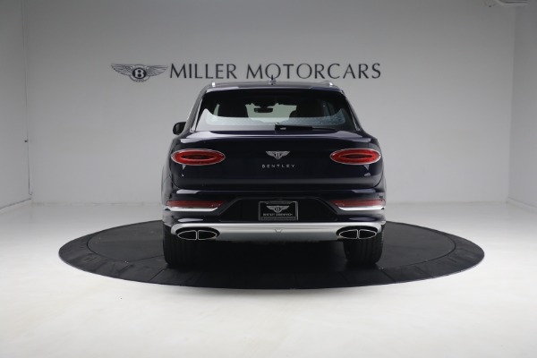 Used 2023 Bentley Bentayga EWB Azure V8 for sale $267,900 at Bentley Greenwich in Greenwich CT 06830 6
