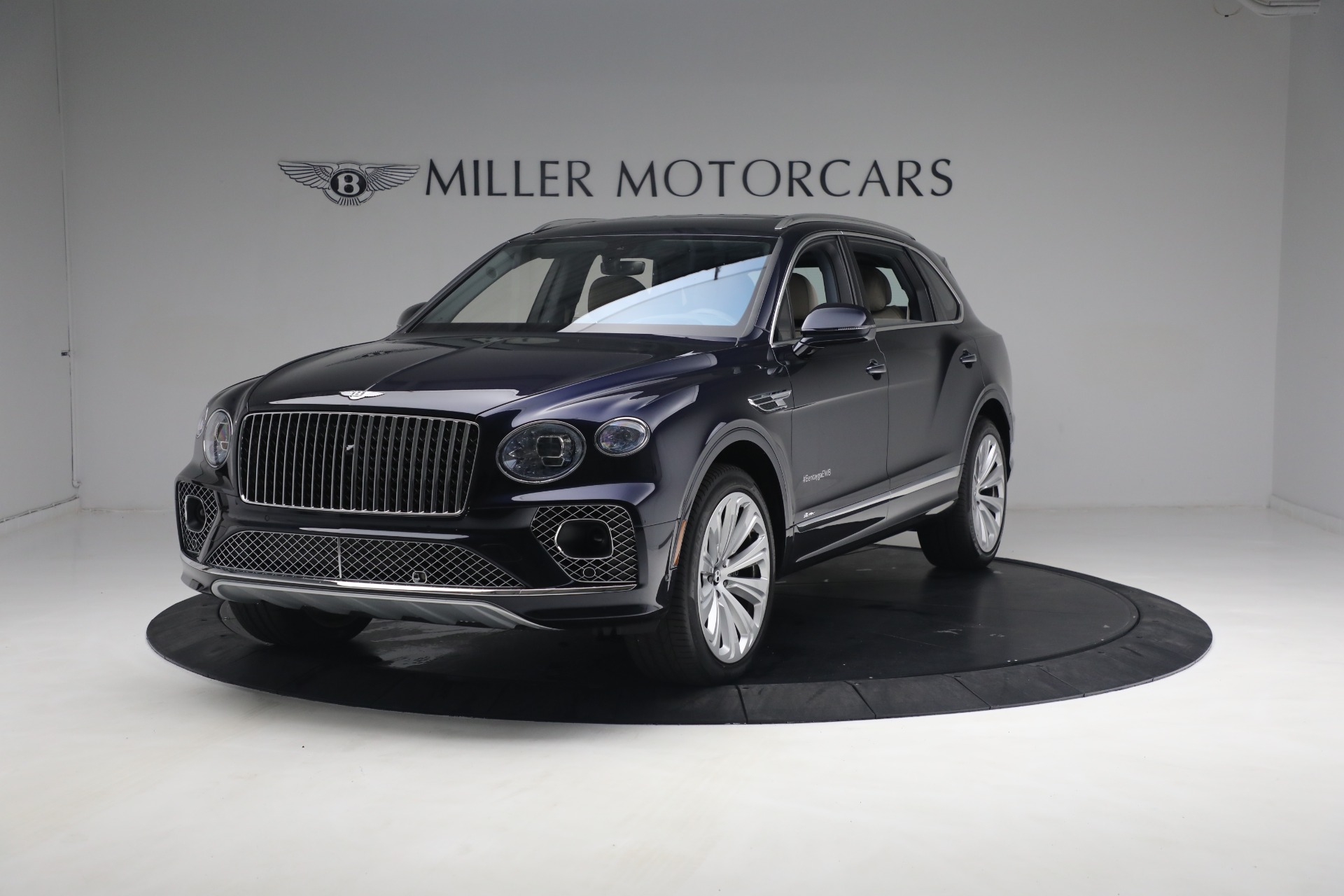 Used 2023 Bentley Bentayga EWB Azure V8 for sale $267,900 at Bentley Greenwich in Greenwich CT 06830 1