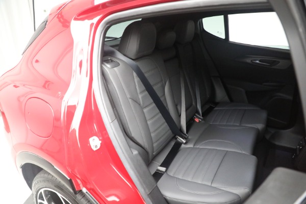 New 2024 Alfa Romeo Tonale Ti for sale $51,290 at Bentley Greenwich in Greenwich CT 06830 28