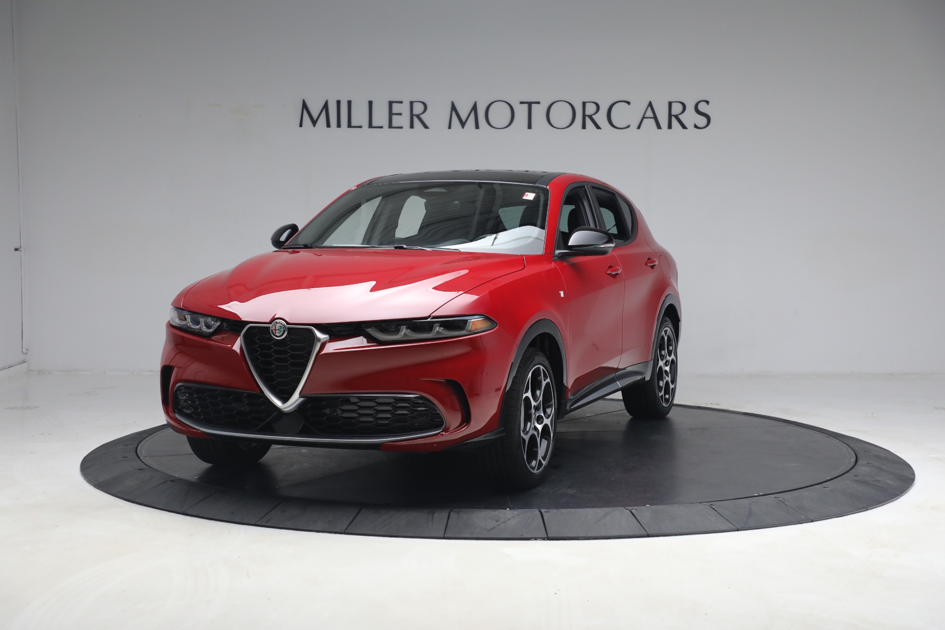 New 2024 Alfa Romeo Tonale Ti for sale $51,290 at Bentley Greenwich in Greenwich CT 06830 1
