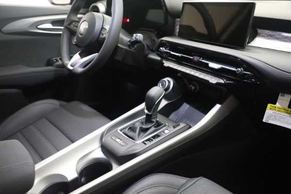 New 2024 Alfa Romeo Tonale Ti for sale Call for price at Bentley Greenwich in Greenwich CT 06830 27