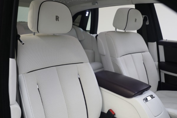Used 2018 Rolls-Royce Phantom for sale $339,900 at Bentley Greenwich in Greenwich CT 06830 15