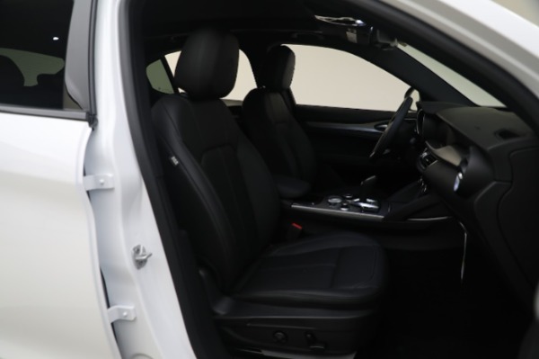 New 2024 Alfa Romeo Stelvio Ti for sale Sold at Bentley Greenwich in Greenwich CT 06830 20