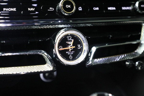 Used 2022 Bentley Flying Spur V8 for sale Sold at Bentley Greenwich in Greenwich CT 06830 22