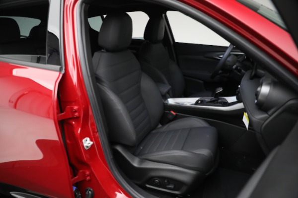 New 2024 Alfa Romeo Tonale Ti for sale $49,790 at Bentley Greenwich in Greenwich CT 06830 20