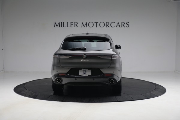 New 2024 Alfa Romeo Tonale Veloce for sale $57,300 at Bentley Greenwich in Greenwich CT 06830 8
