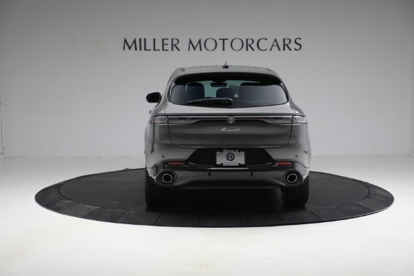 New 2024 Alfa Romeo Tonale Veloce for sale $55,300 at Bentley Greenwich in Greenwich CT 06830 10