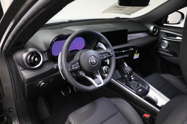 New 2024 Alfa Romeo Tonale Veloce for sale $55,300 at Bentley Greenwich in Greenwich CT 06830 22