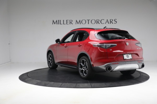 New 2024 Alfa Romeo Stelvio Ti for sale $54,320 at Bentley Greenwich in Greenwich CT 06830 7