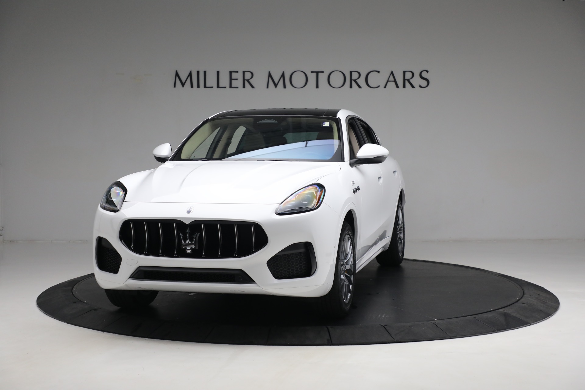New 2023 Maserati Grecale GT for sale $73,201 at Bentley Greenwich in Greenwich CT 06830 1