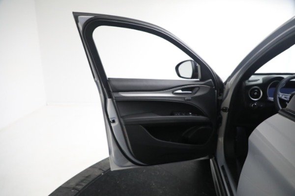 New 2024 Alfa Romeo Stelvio Ti for sale $55,230 at Bentley Greenwich in Greenwich CT 06830 26