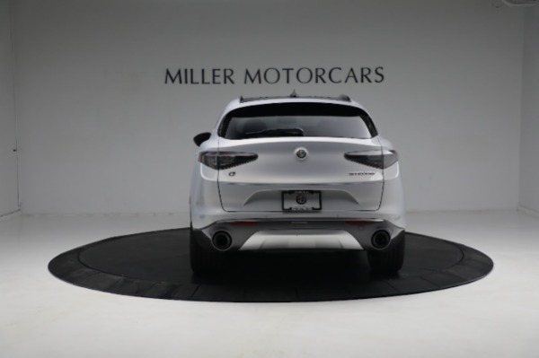 New 2024 Alfa Romeo Stelvio Ti for sale $55,230 at Bentley Greenwich in Greenwich CT 06830 8