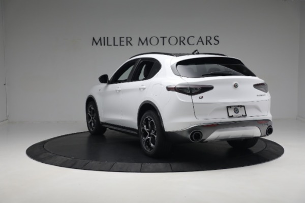 New 2024 Alfa Romeo Stelvio Ti for sale $53,820 at Bentley Greenwich in Greenwich CT 06830 7