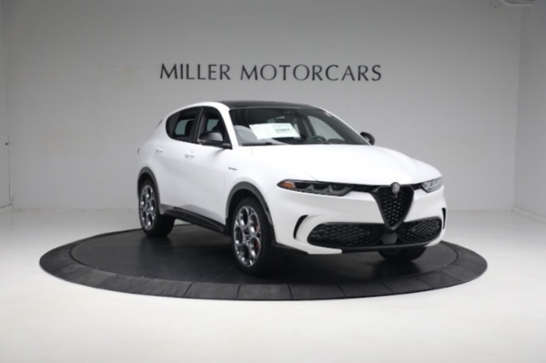 New 2024 Alfa Romeo Tonale Veloce for sale $56,640 at Bentley Greenwich in Greenwich CT 06830 16