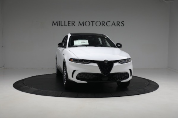 New 2024 Alfa Romeo Tonale Veloce for sale $56,640 at Bentley Greenwich in Greenwich CT 06830 17