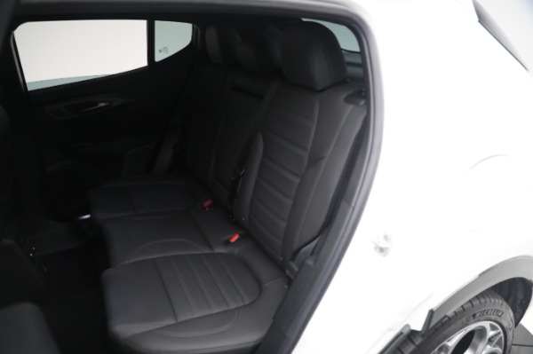New 2024 Alfa Romeo Tonale Veloce for sale $56,640 at Bentley Greenwich in Greenwich CT 06830 23