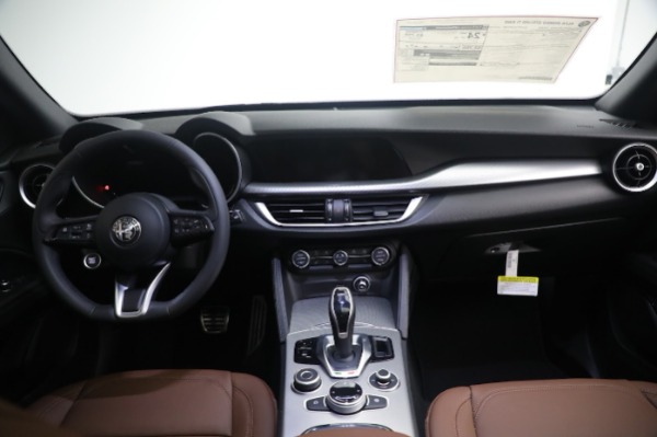 New 2024 Alfa Romeo Stelvio Ti for sale $55,230 at Bentley Greenwich in Greenwich CT 06830 28