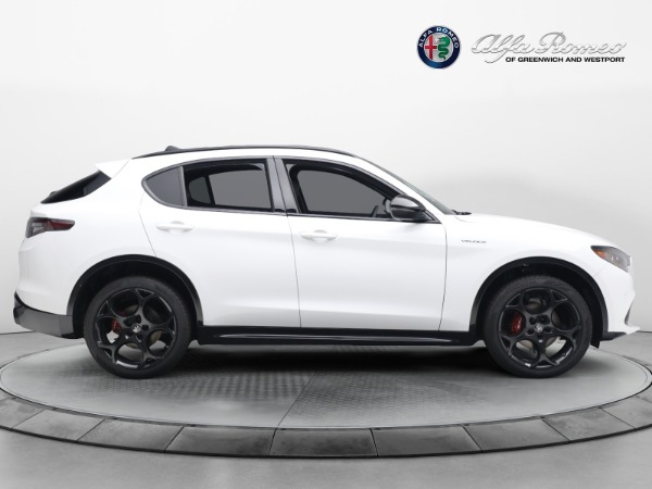 New 2024 Alfa Romeo Stelvio Veloce for sale $57,795 at Bentley Greenwich in Greenwich CT 06830 15