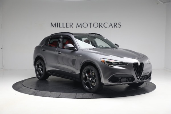 New 2024 Alfa Romeo Stelvio Veloce for sale $59,205 at Bentley Greenwich in Greenwich CT 06830 13