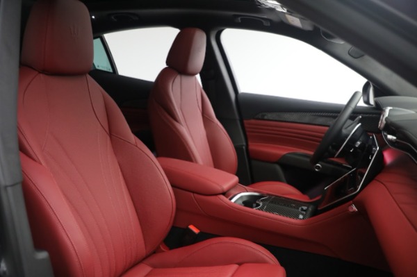 New 2023 Maserati Grecale Modena for sale $91,201 at Bentley Greenwich in Greenwich CT 06830 17