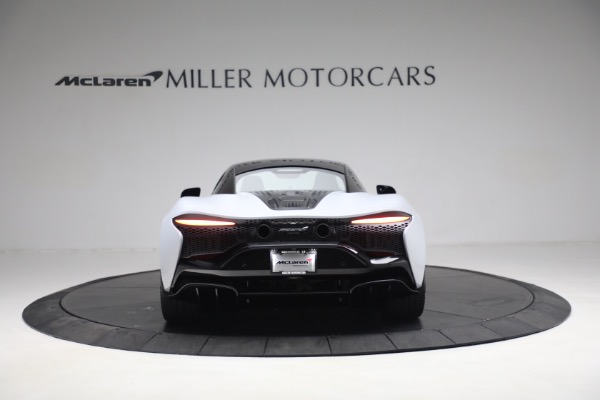 New 2023 McLaren Artura TechLux for sale $279,835 at Bentley Greenwich in Greenwich CT 06830 6