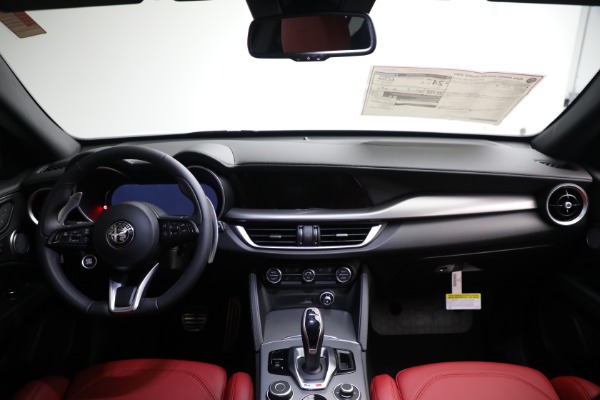 New 2024 Alfa Romeo Stelvio Veloce for sale Sold at Bentley Greenwich in Greenwich CT 06830 26