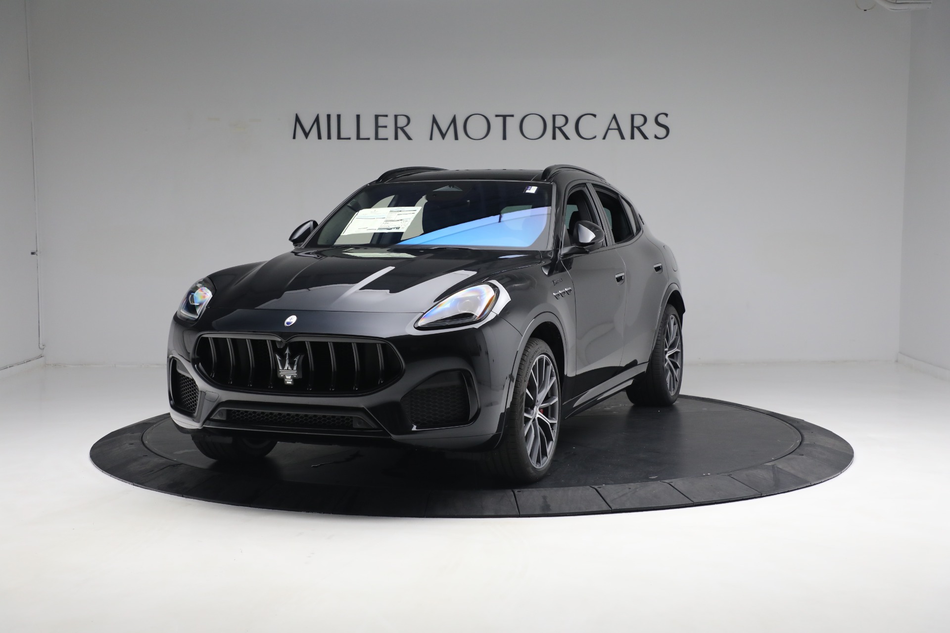 New 2023 Maserati Grecale Modena for sale $91,401 at Bentley Greenwich in Greenwich CT 06830 1
