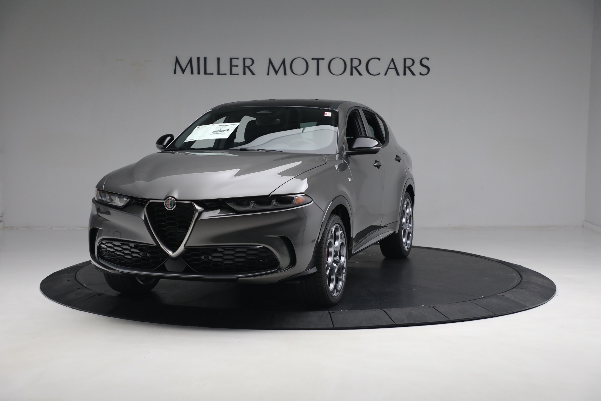 New 2024 Alfa Romeo Tonale Ti for sale $54,450 at Bentley Greenwich in Greenwich CT 06830 1