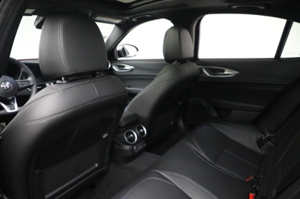 New 2024 Alfa Romeo Giulia Ti for sale $51,115 at Bentley Greenwich in Greenwich CT 06830 18