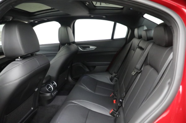 New 2024 Alfa Romeo Giulia Ti for sale $51,115 at Bentley Greenwich in Greenwich CT 06830 21