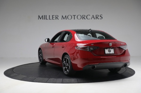 New 2024 Alfa Romeo Giulia Ti for sale $51,115 at Bentley Greenwich in Greenwich CT 06830 5