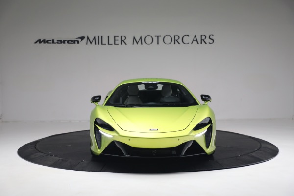 New 2023 McLaren Artura Vision for sale $277,875 at Bentley Greenwich in Greenwich CT 06830 12