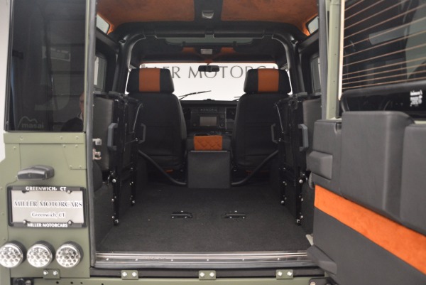 Used 1997 Land Rover Defender 90 for sale Sold at Bentley Greenwich in Greenwich CT 06830 21