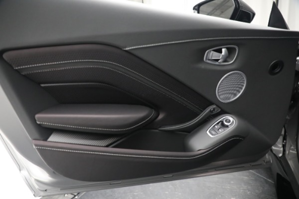 New 2023 Aston Martin Vantage V8 for sale $202,286 at Bentley Greenwich in Greenwich CT 06830 16