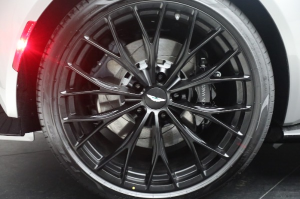 New 2023 Aston Martin Vantage V8 for sale $202,286 at Bentley Greenwich in Greenwich CT 06830 27