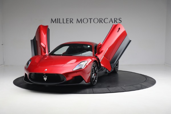 Used 2022 Maserati MC20 for sale $229,900 at Bentley Greenwich in Greenwich CT 06830 14
