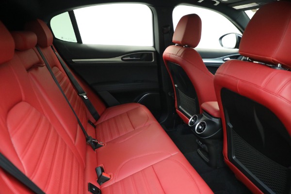 New 2023 Alfa Romeo Stelvio Veloce for sale $48,900 at Bentley Greenwich in Greenwich CT 06830 14
