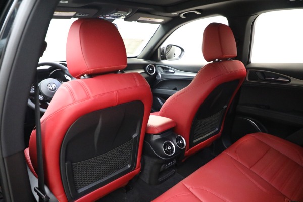 New 2023 Alfa Romeo Stelvio Veloce for sale $48,900 at Bentley Greenwich in Greenwich CT 06830 19