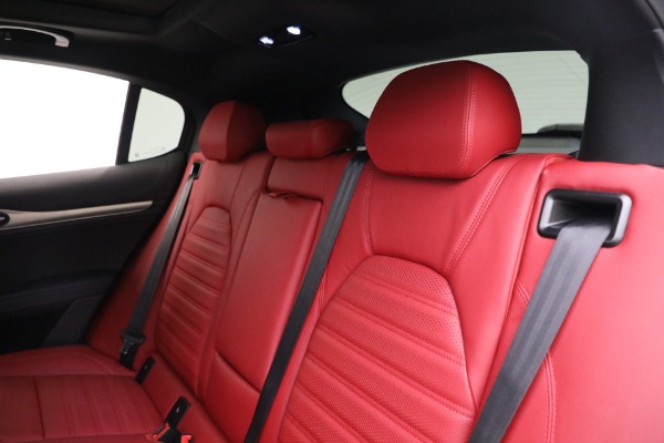 New 2023 Alfa Romeo Stelvio Veloce for sale $48,900 at Bentley Greenwich in Greenwich CT 06830 21