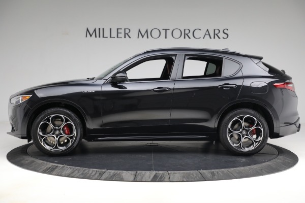 New 2023 Alfa Romeo Stelvio Veloce for sale $48,900 at Bentley Greenwich in Greenwich CT 06830 4