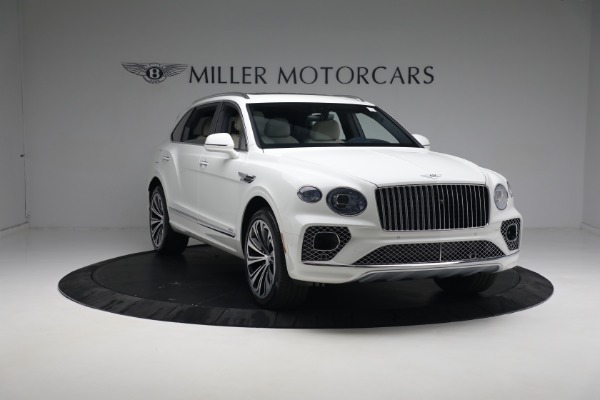 New 2023 Bentley Bentayga EWB Azure V8 for sale $292,110 at Bentley Greenwich in Greenwich CT 06830 16