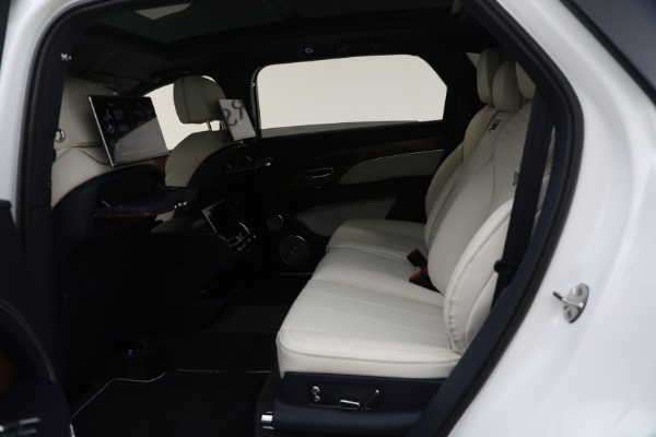 New 2023 Bentley Bentayga EWB Azure V8 for sale $292,110 at Bentley Greenwich in Greenwich CT 06830 22